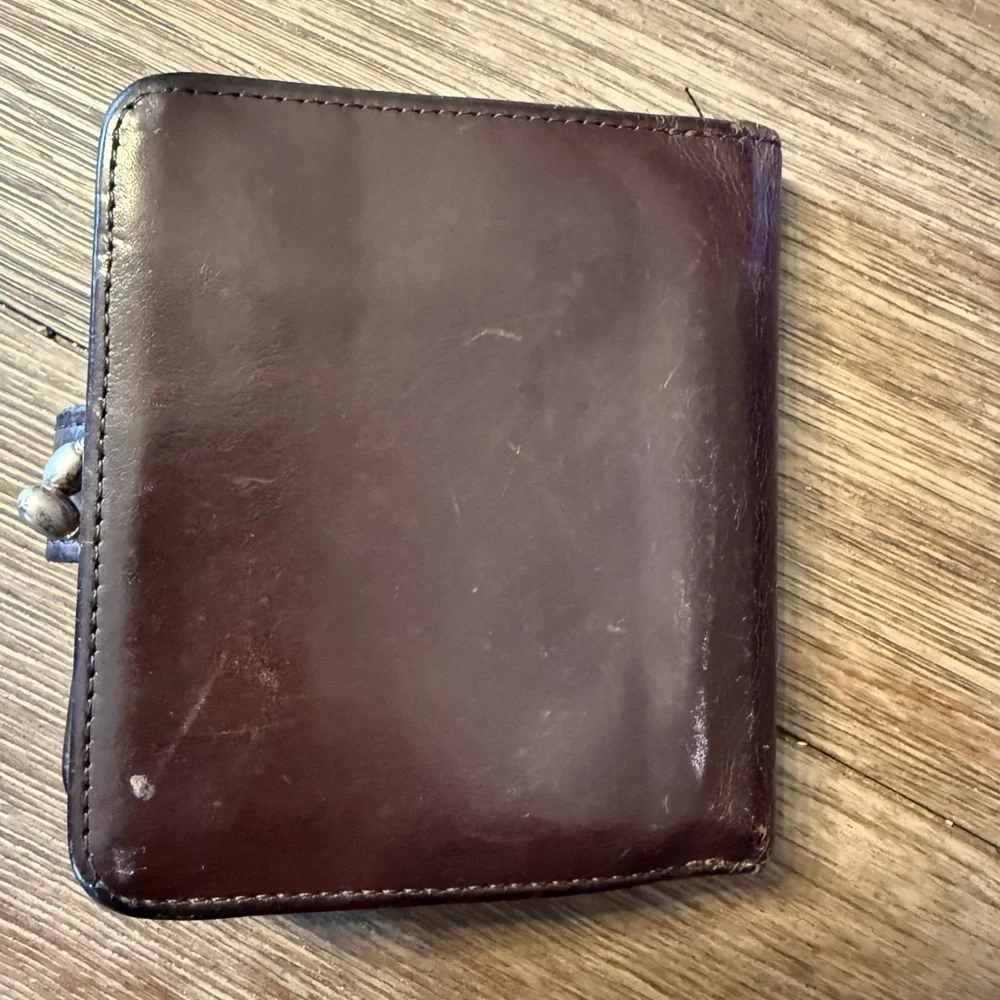 Vintage coach kiss lock leather wallet